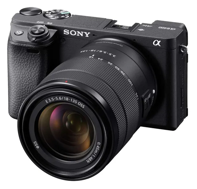 sony-a6400-mirrorless-camera-with-e-18-135mm-f-3-5-5-6-oss-lens image 1