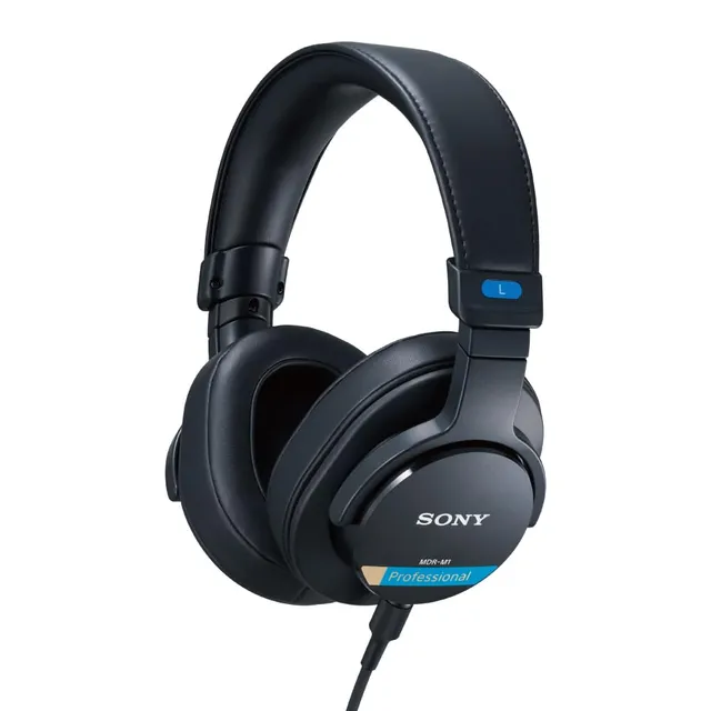 sony-mdr-m1-professional-reference-closed-monitor-headphones-ultra-wideband-5hz- image 1