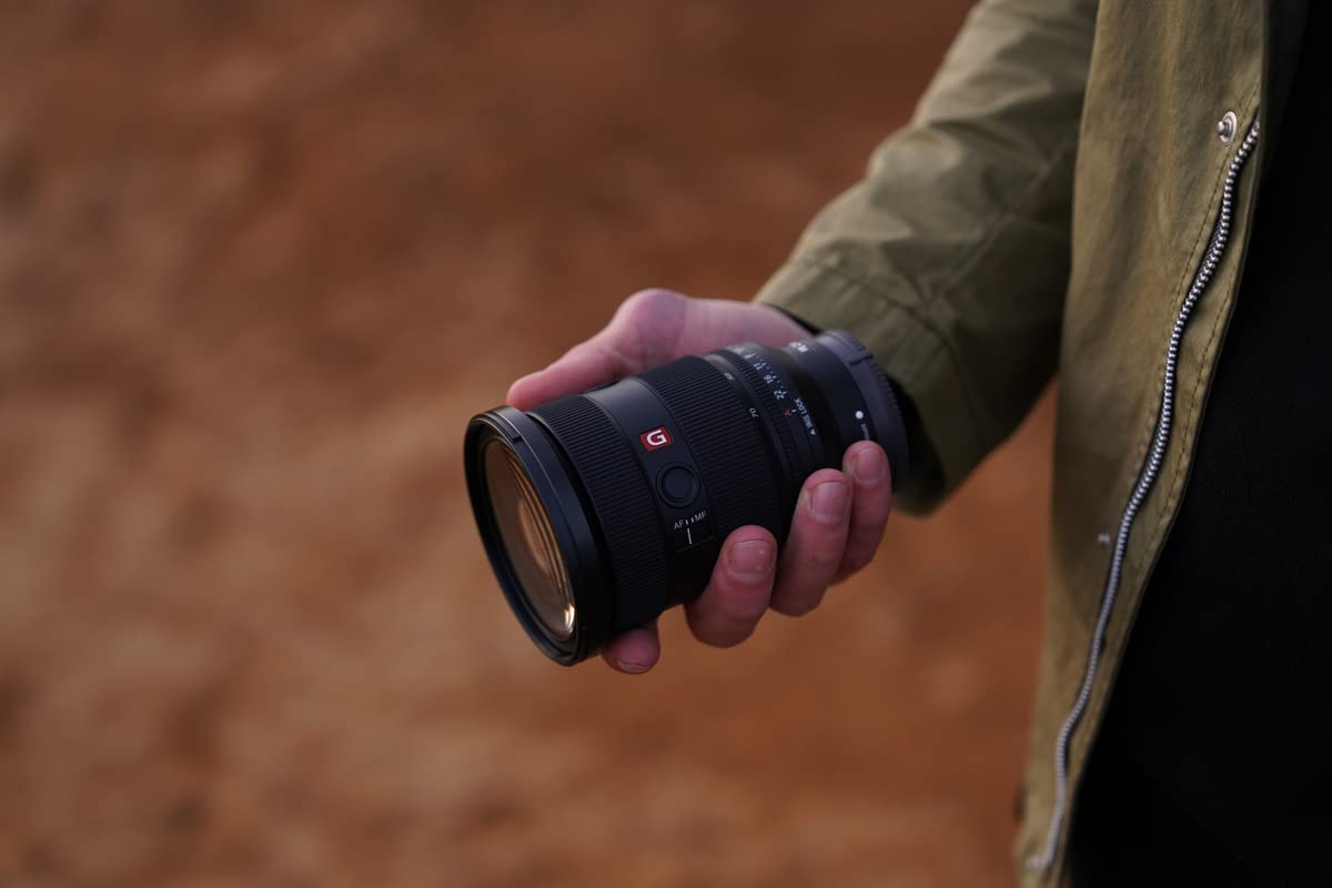 sony-fe-24-70mm-f-2-8-gm-ii-full-frame-standard-zoom-lens image 2