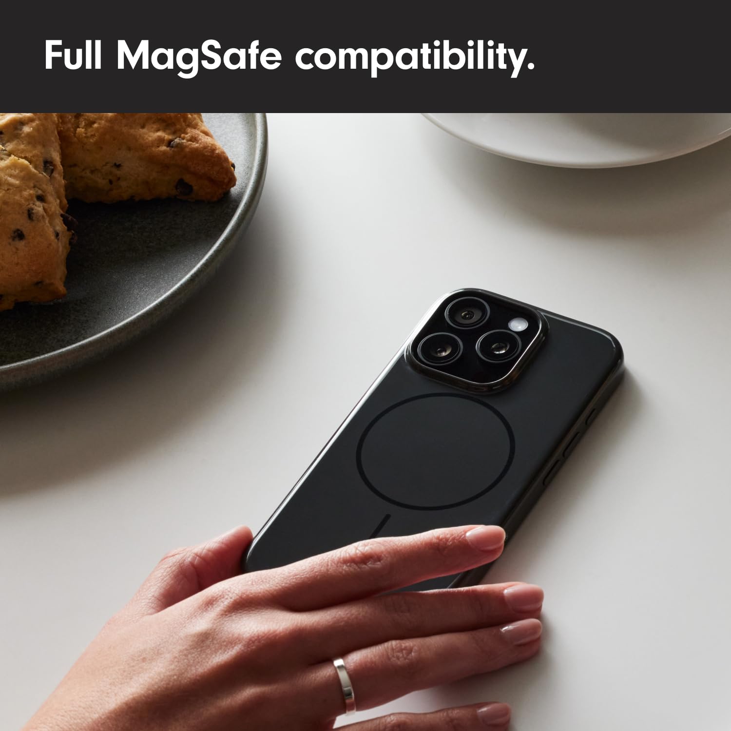 beats-iphone-16-pro-case-with-magsafe-and-camera-control-midnight-black image 3