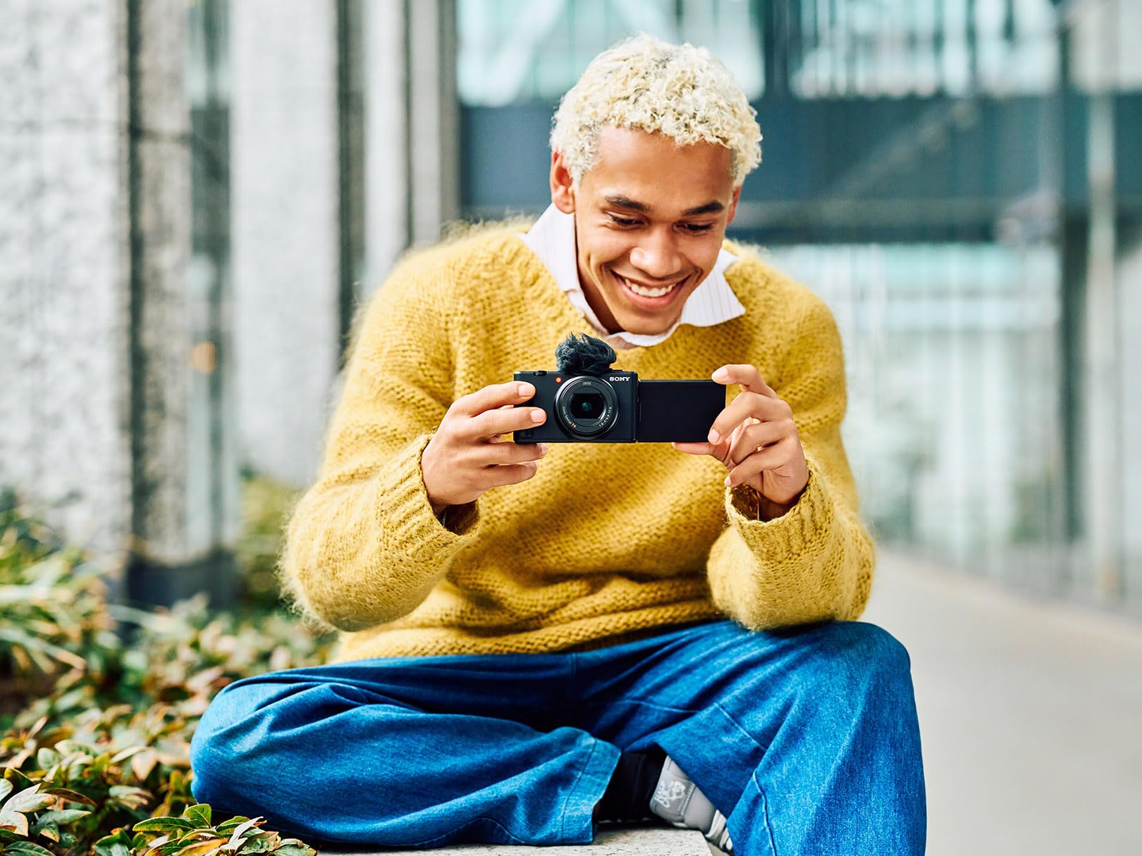 sony-zv-1-ii-vlog-camera-for-content-creators-and-vloggers-black-large-1-inch-se image 8