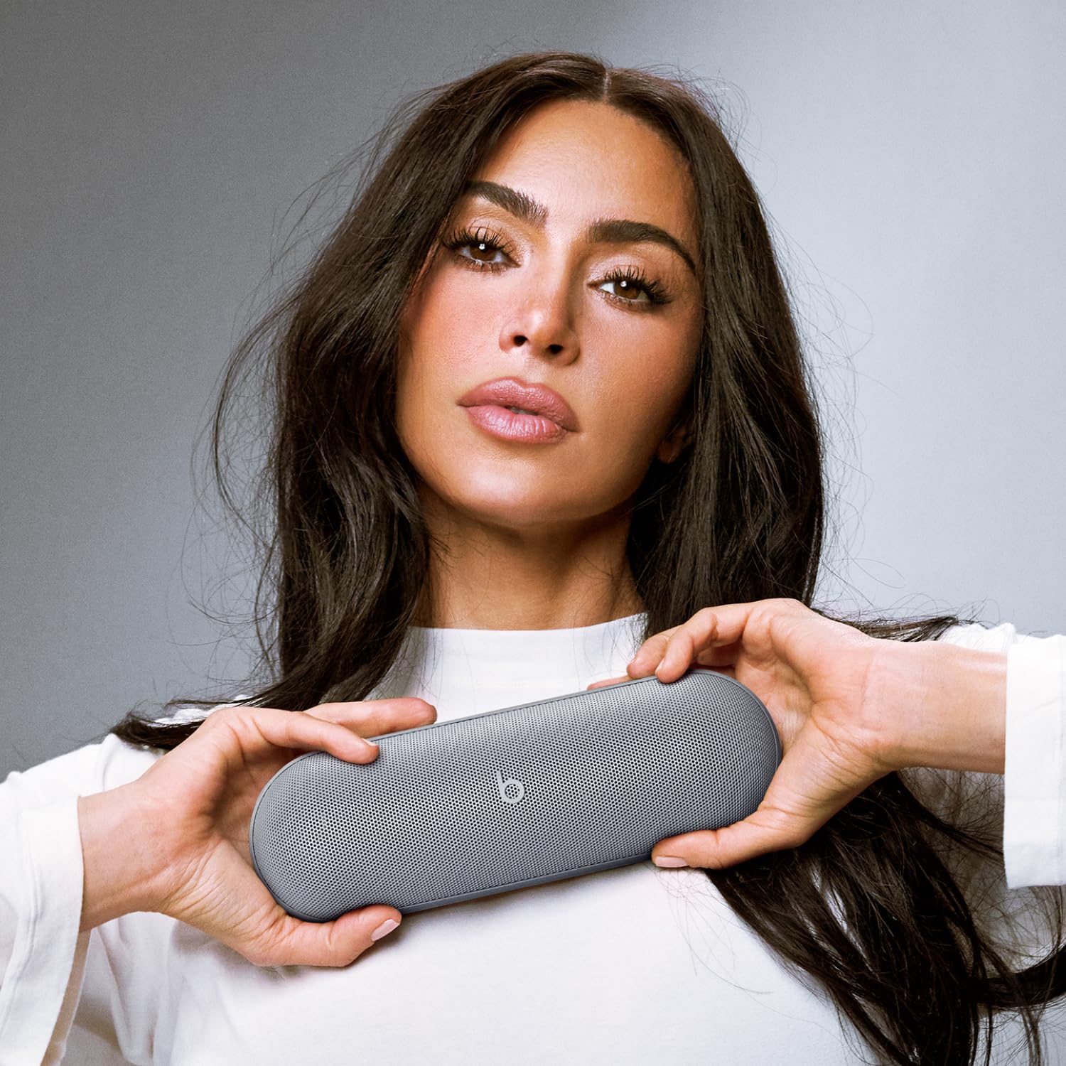 beats-pill-x-kim-kardashian-portable-bluetooth-speaker-with-usb-c-charging-ip67- image 2