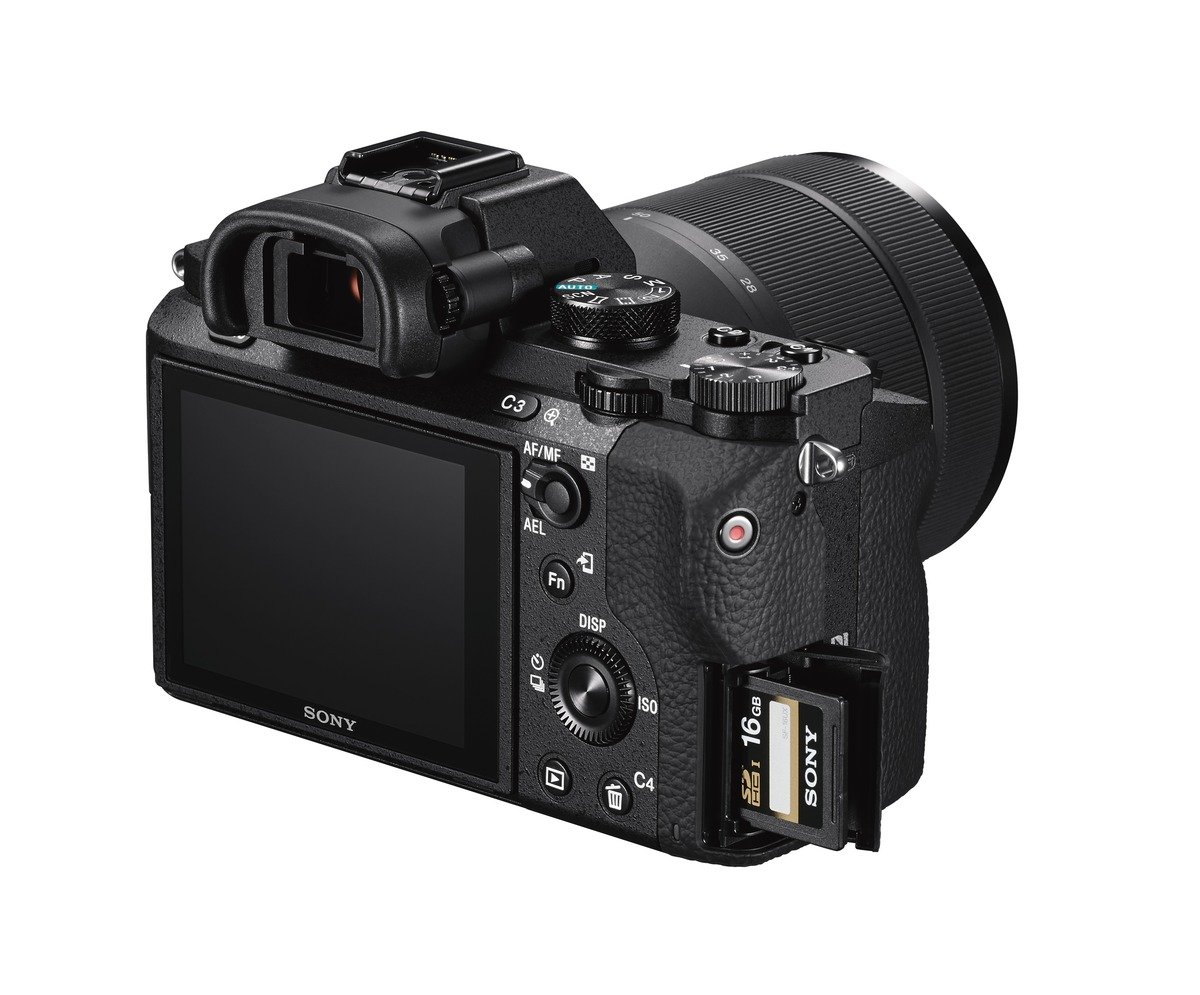 sony-alpha-a7ii-mirrorless-digital-camera-with-28-70mm-f-3-5-5-6-lens-ilce-7k image 4