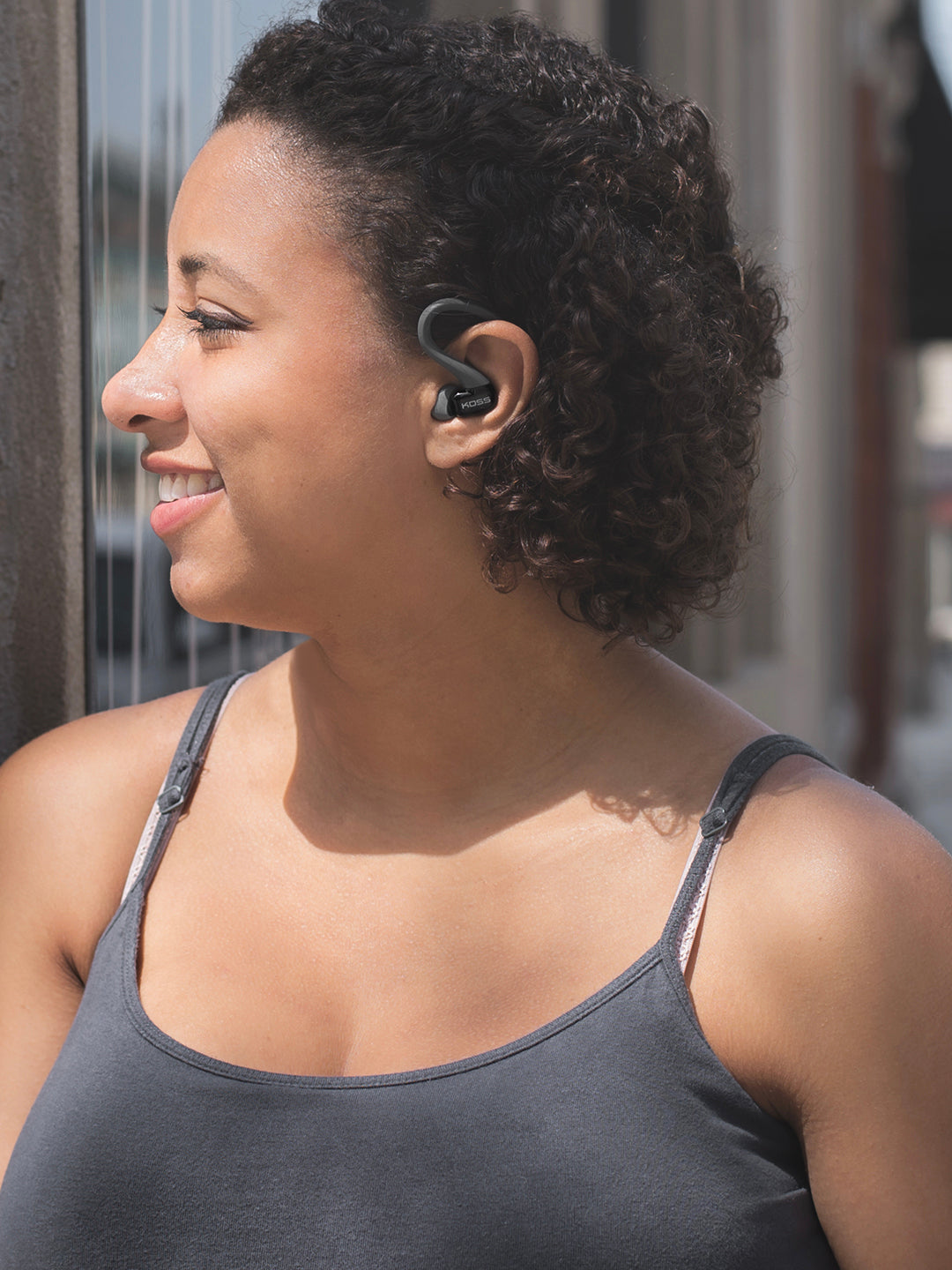 koss-bt232i-bluetooth-wireless-sport-clip-earphones-with-mic-and-usb-c-charging image 6