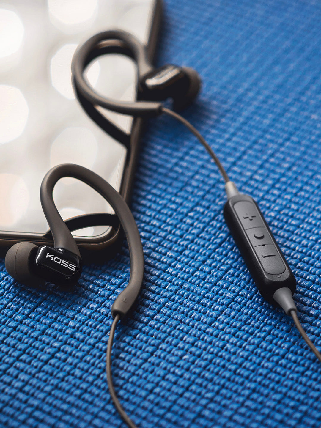 koss-bt232i-bluetooth-wireless-sport-clip-earphones-with-mic-and-usb-c-charging image 7
